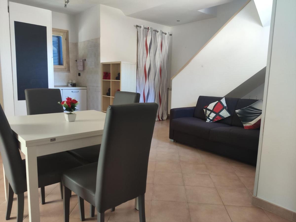 Red Lux Apartment Φιουμιτσίνο Εξωτερικό φωτογραφία