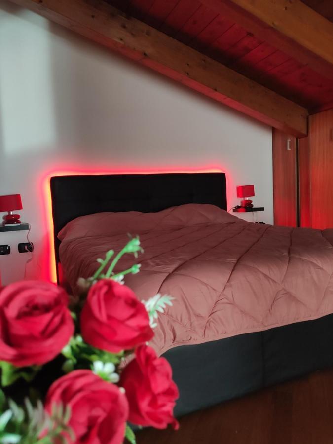 Red Lux Apartment Φιουμιτσίνο Εξωτερικό φωτογραφία