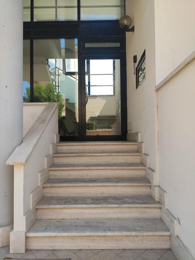 Red Lux Apartment Φιουμιτσίνο Εξωτερικό φωτογραφία